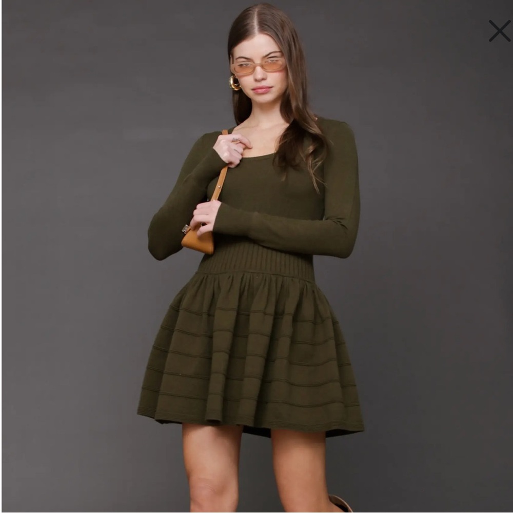 Avec Les Filled Green Long Sleeve Sweater Dress